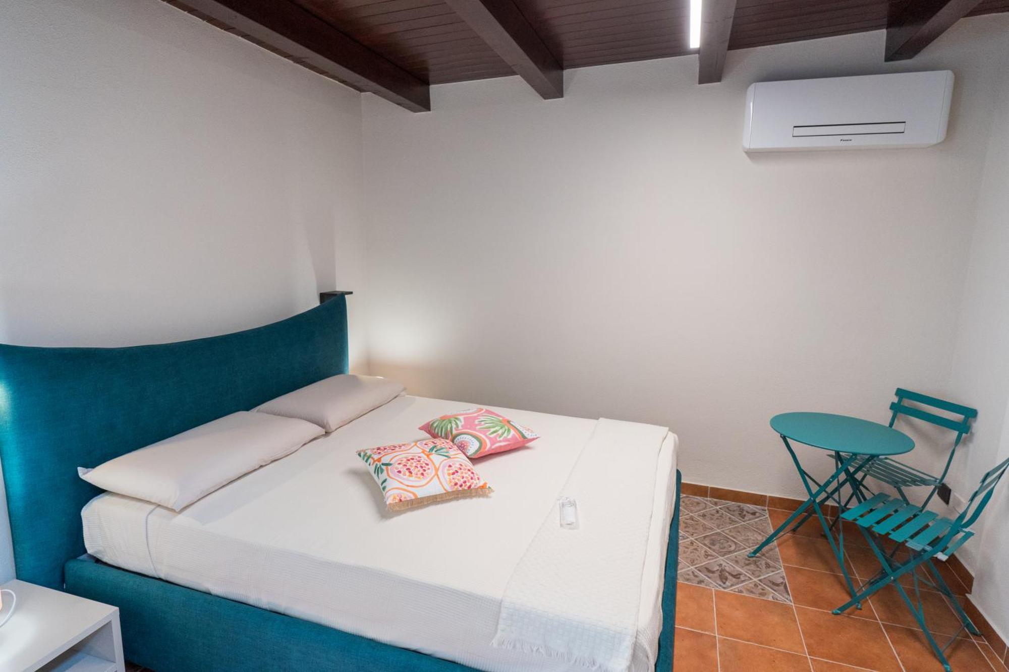 B&B La Manica Милаццо Экстерьер фото